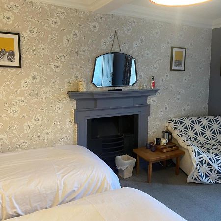Talbot House Bed & Breakfast And Tearoom 佩特利布里奇 外观 照片