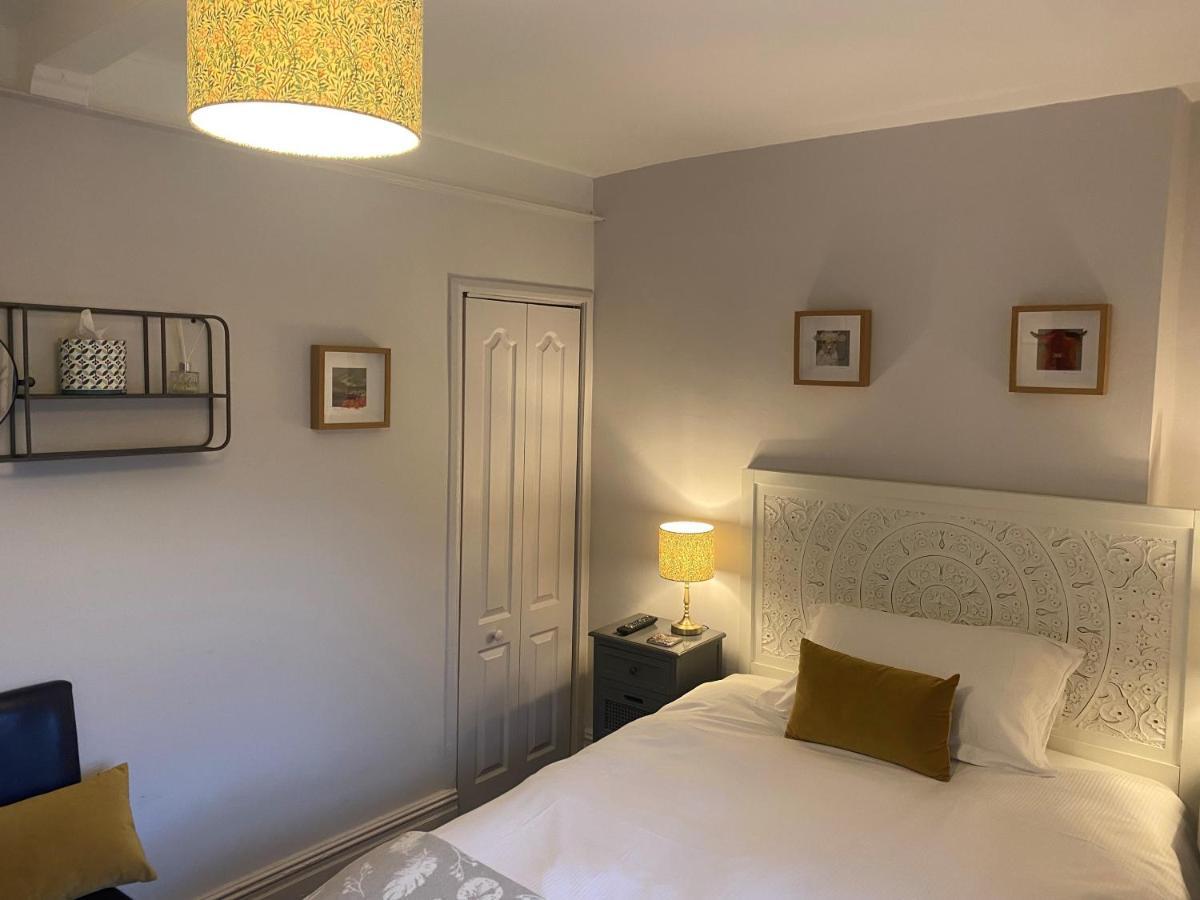 Talbot House Bed & Breakfast And Tearoom 佩特利布里奇 外观 照片