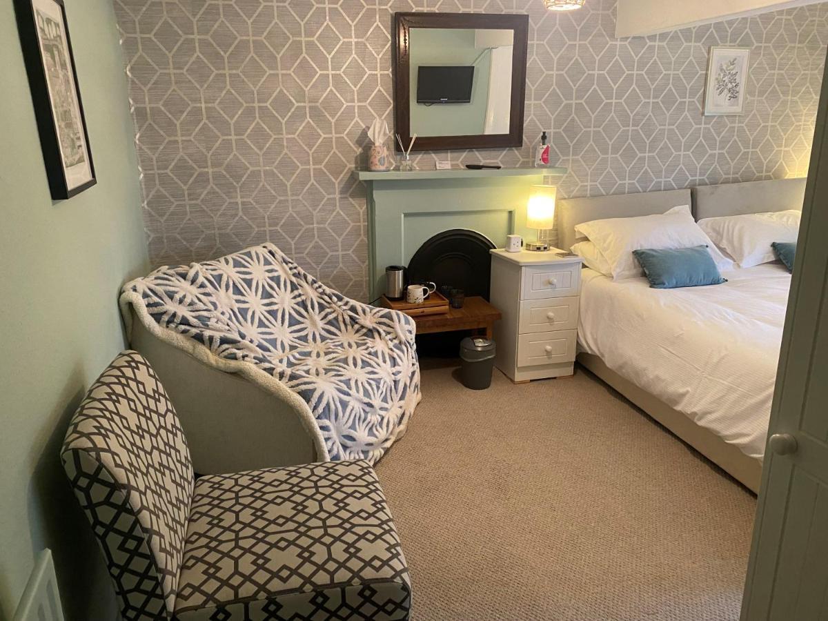 Talbot House Bed & Breakfast And Tearoom 佩特利布里奇 外观 照片